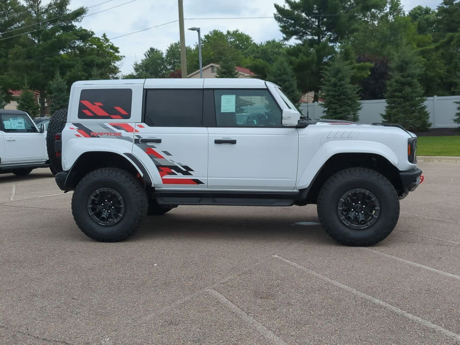 Thumbnail: 2025 Ford Bronco - 9