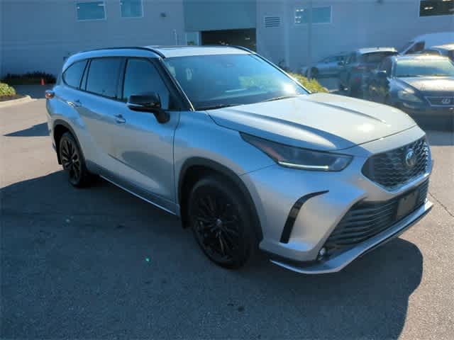 2023 Toyota Highlander XSE -
                Waterford, MI