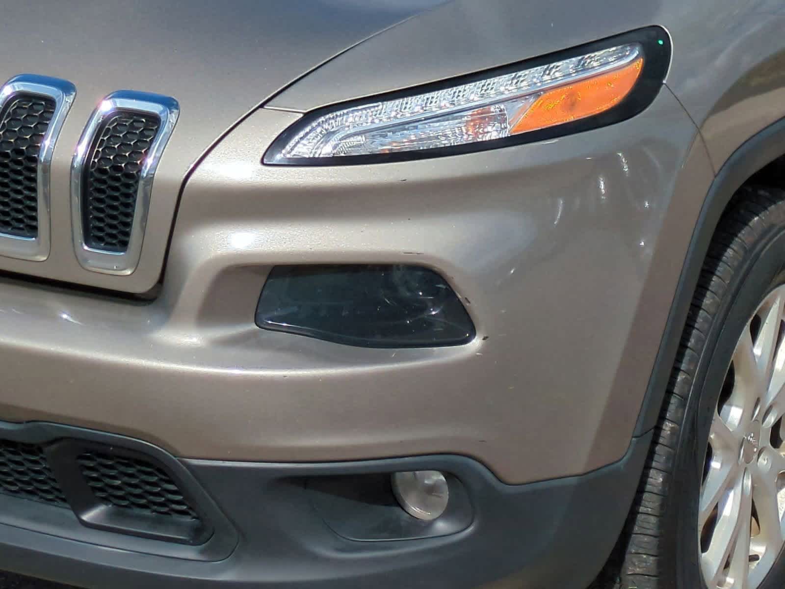 Thumbnail: 2017 Jeep Cherokee - 11