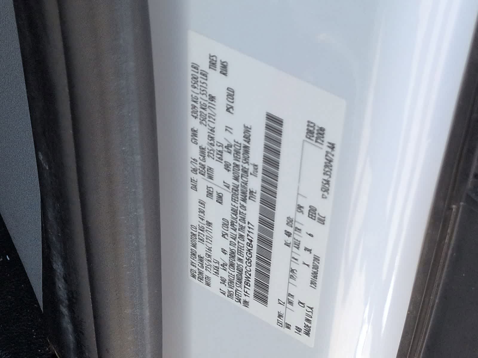 Thumbnail: 2016 Ford Transit Series - 32
