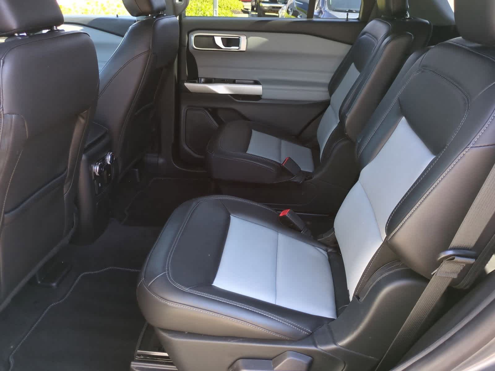 Thumbnail: 2022 Ford Explorer - 19