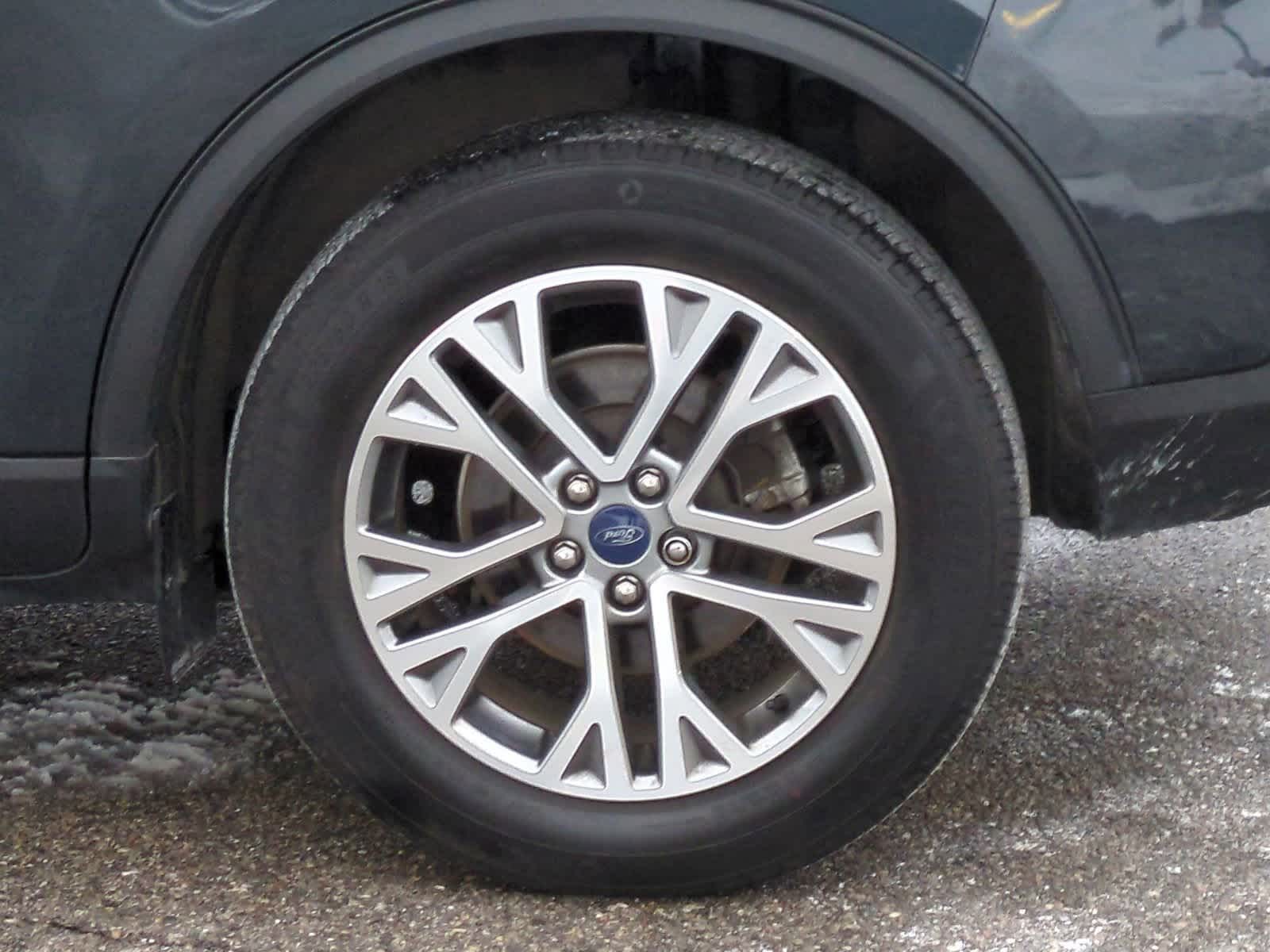 Thumbnail: 2022 Ford Escape - 14