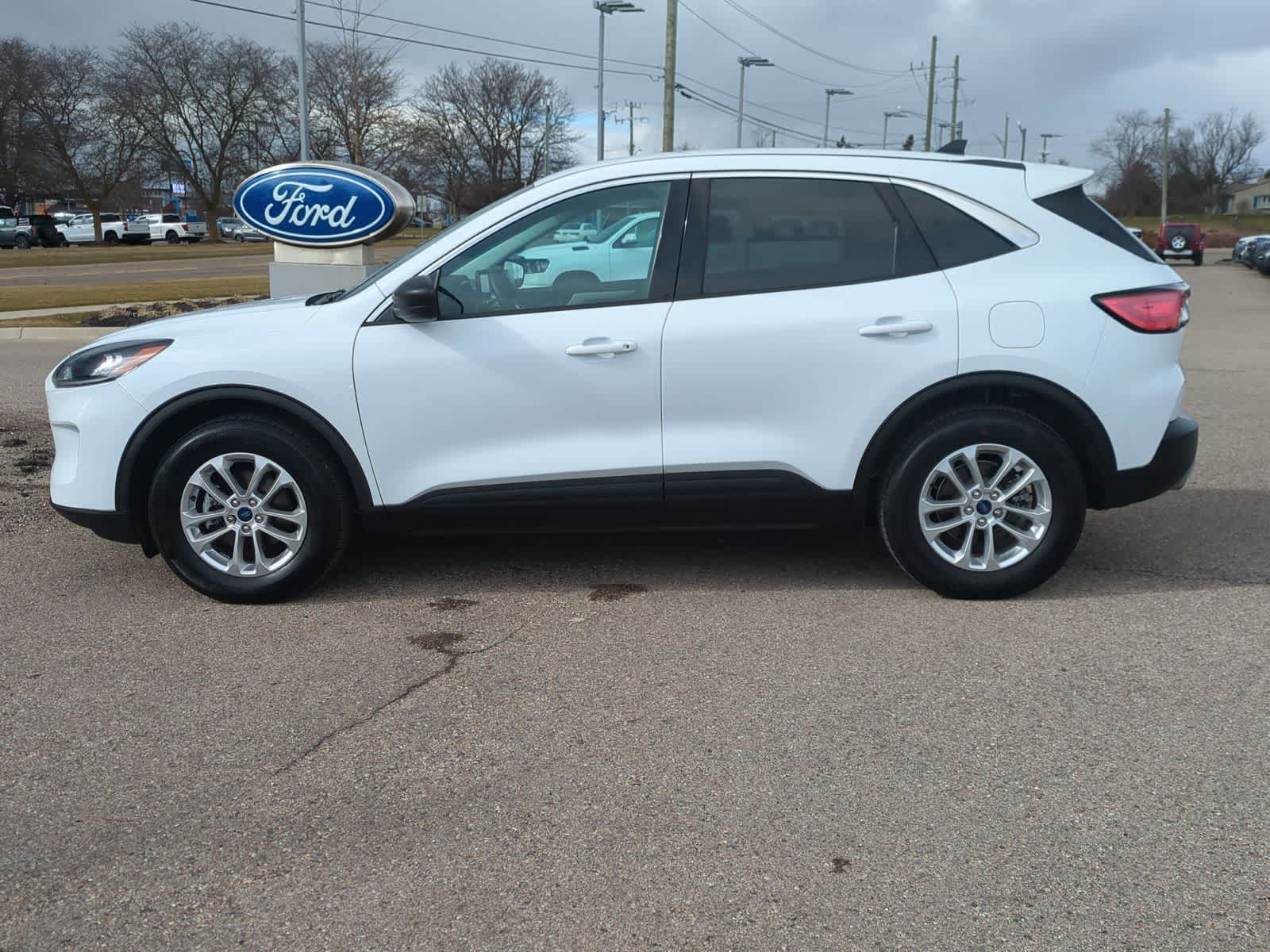 Thumbnail: 2022 Ford Escape - 5