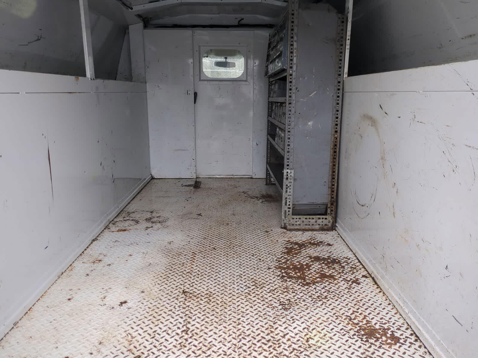 Thumbnail: 2013 GMC Savana - 31