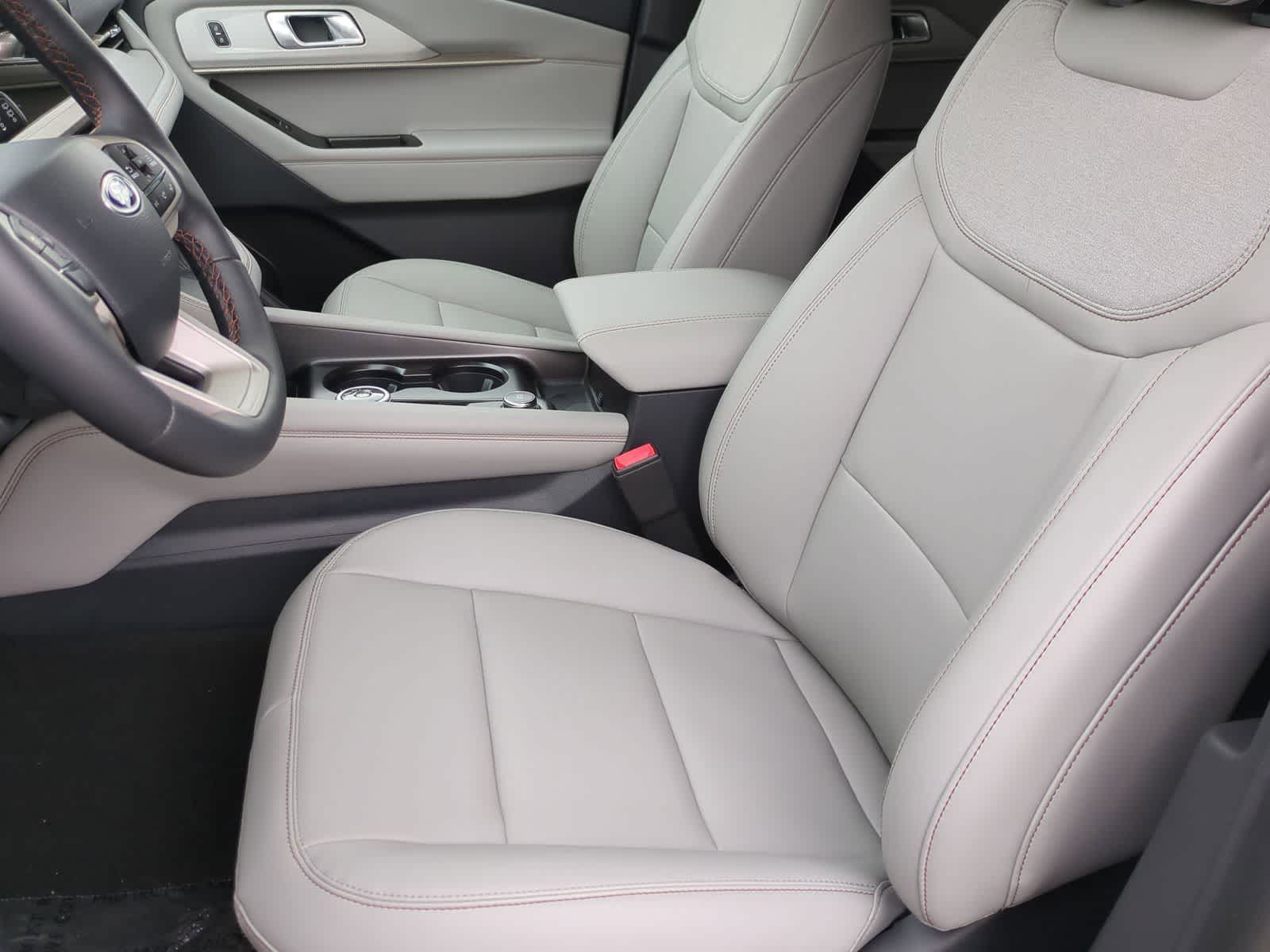 Thumbnail: 2026 Ford Explorer - 16