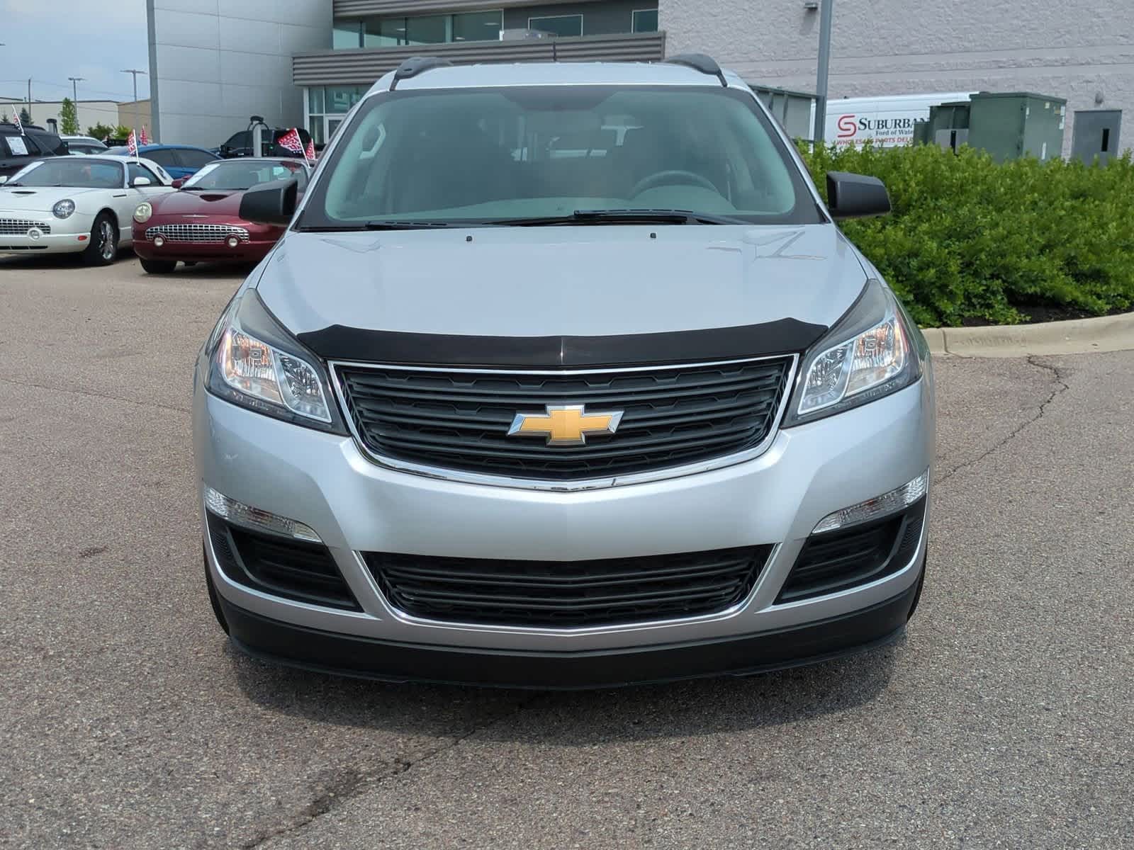 Thumbnail: 2017 Chevrolet Traverse - 3
