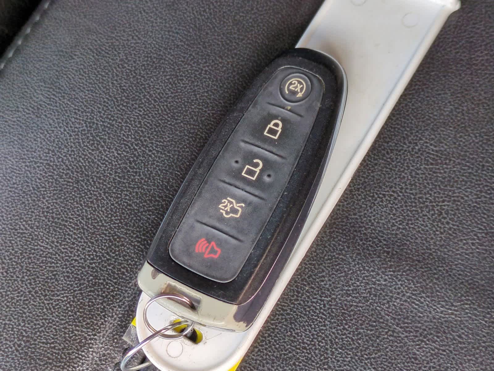 Thumbnail: 2013 Lincoln MKX - 33