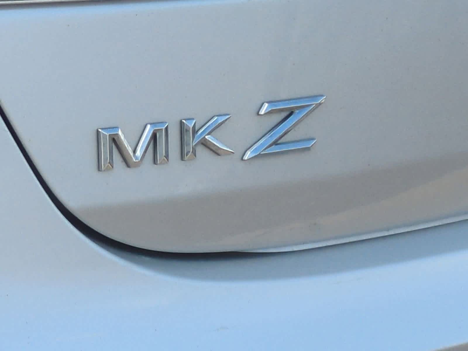 Thumbnail: 2015 Lincoln MKZ - 13