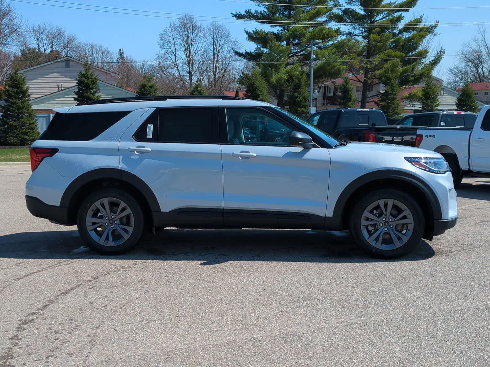 Thumbnail: 2026 Ford Explorer - 9