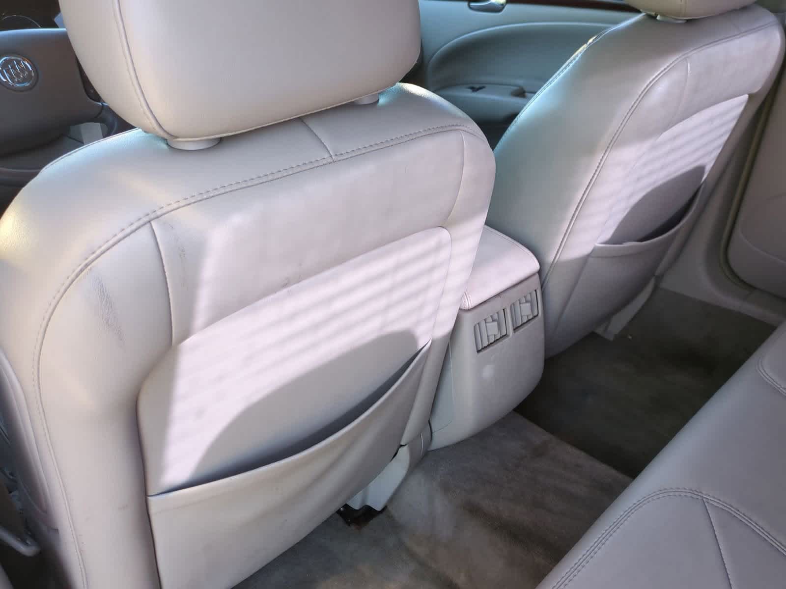 Thumbnail: 2006 Buick Lucerne - 17