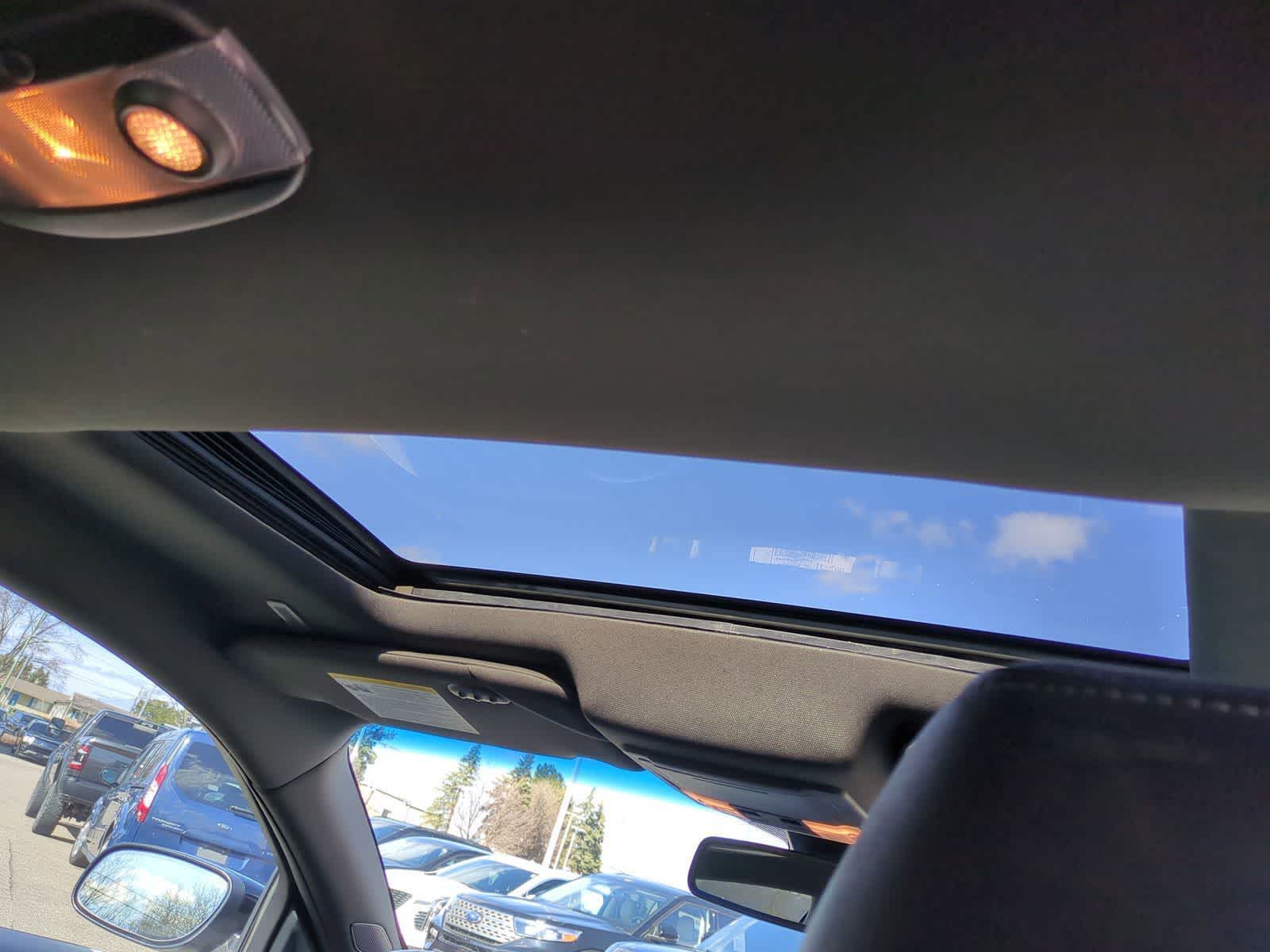 Thumbnail: 2015 Ford Taurus - 22