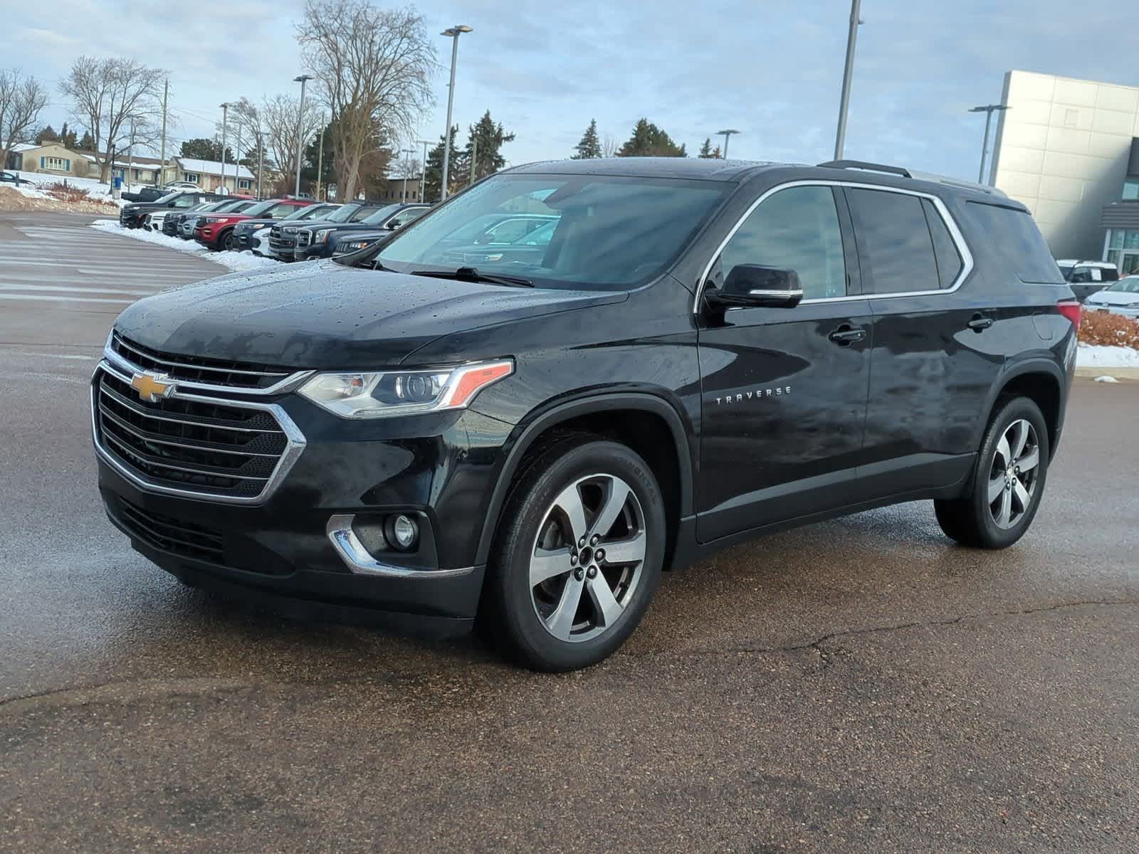 Thumbnail: 2018 Chevrolet Traverse - 4