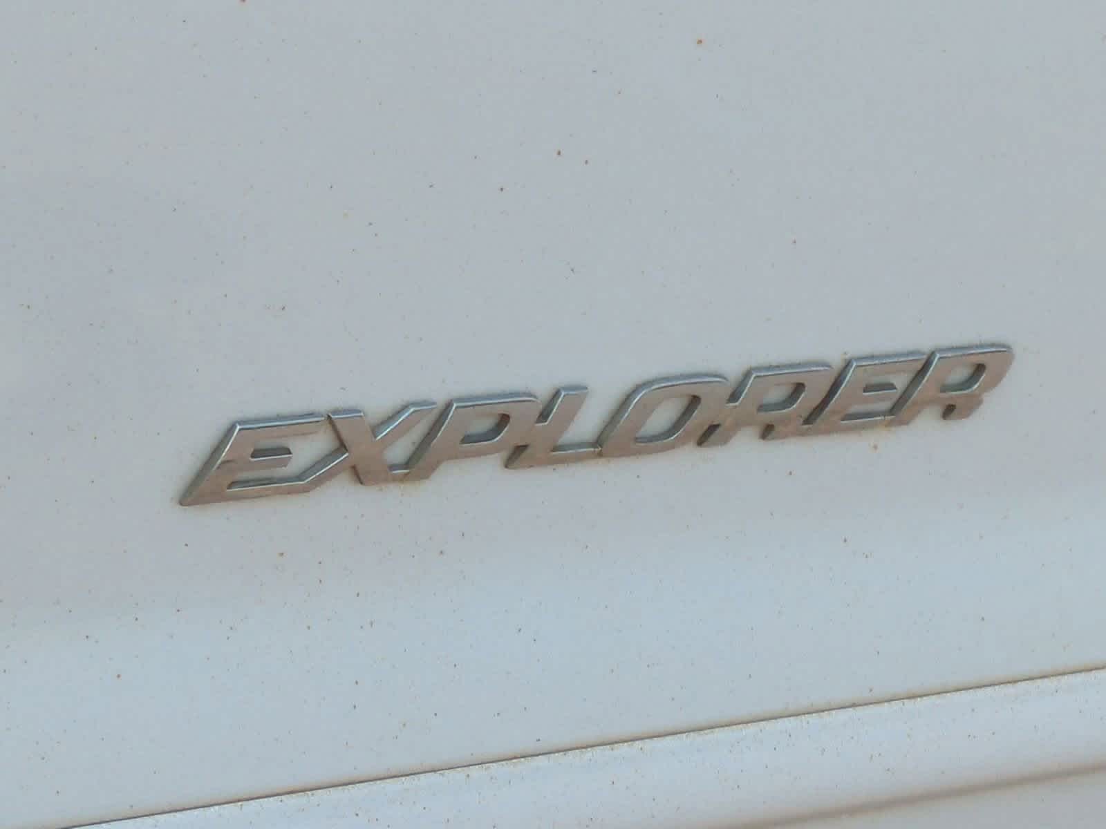 2005 Ford Explorer XLT 13