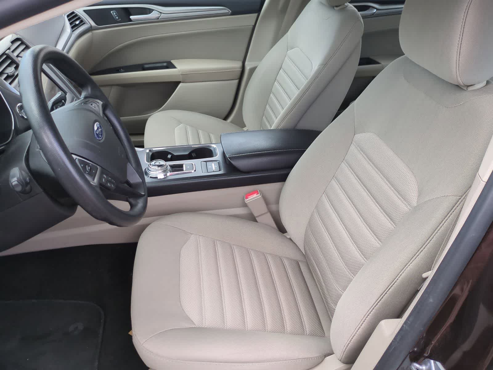 Thumbnail: 2019 Ford Fusion - 16