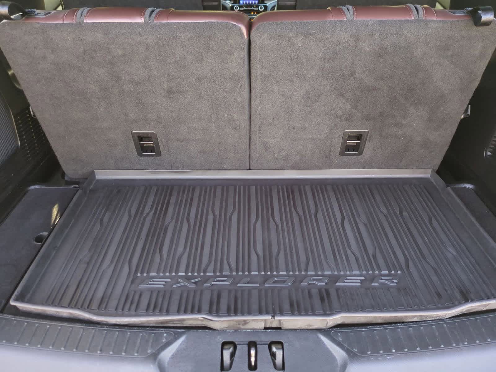 Thumbnail: 2021 Ford Explorer - 36