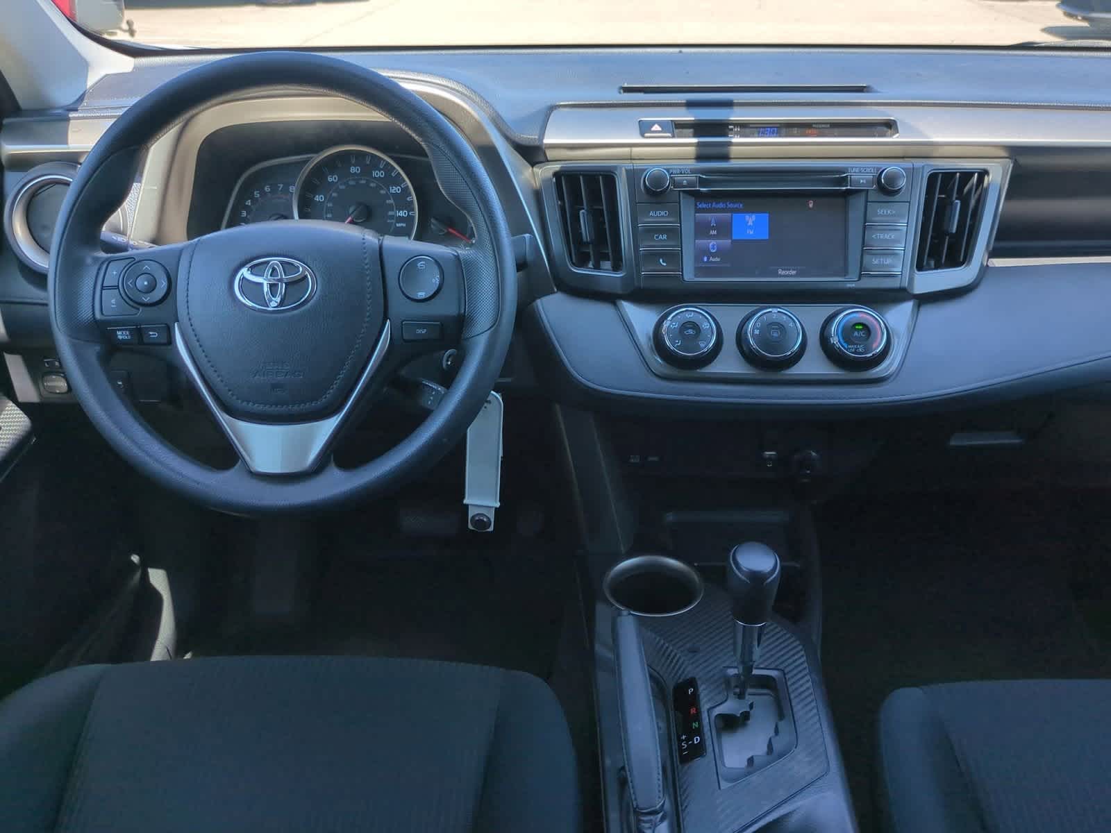 Thumbnail: 2015 Toyota RAV4 - 15