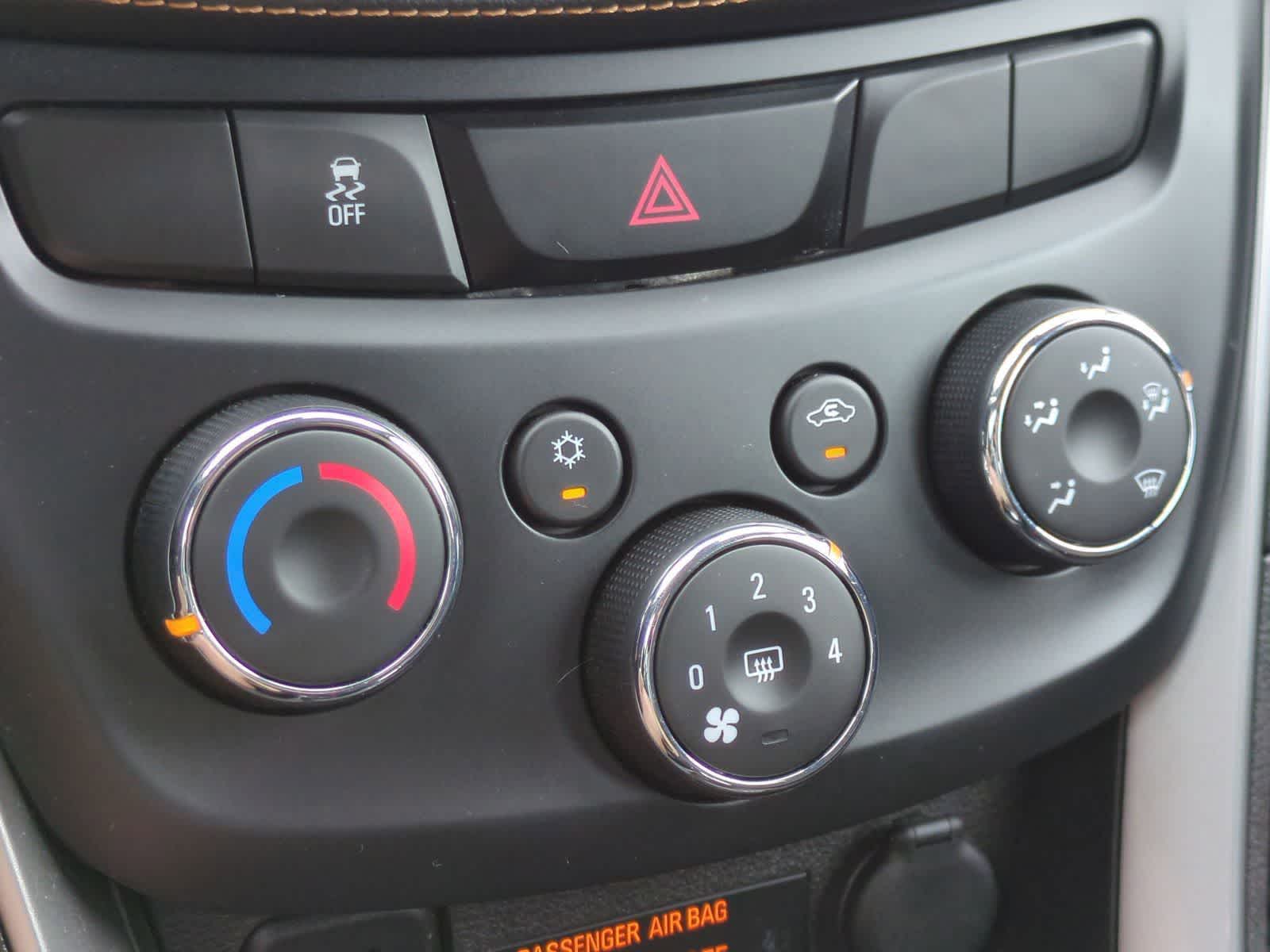 Thumbnail: 2017 Chevrolet Trax - 28