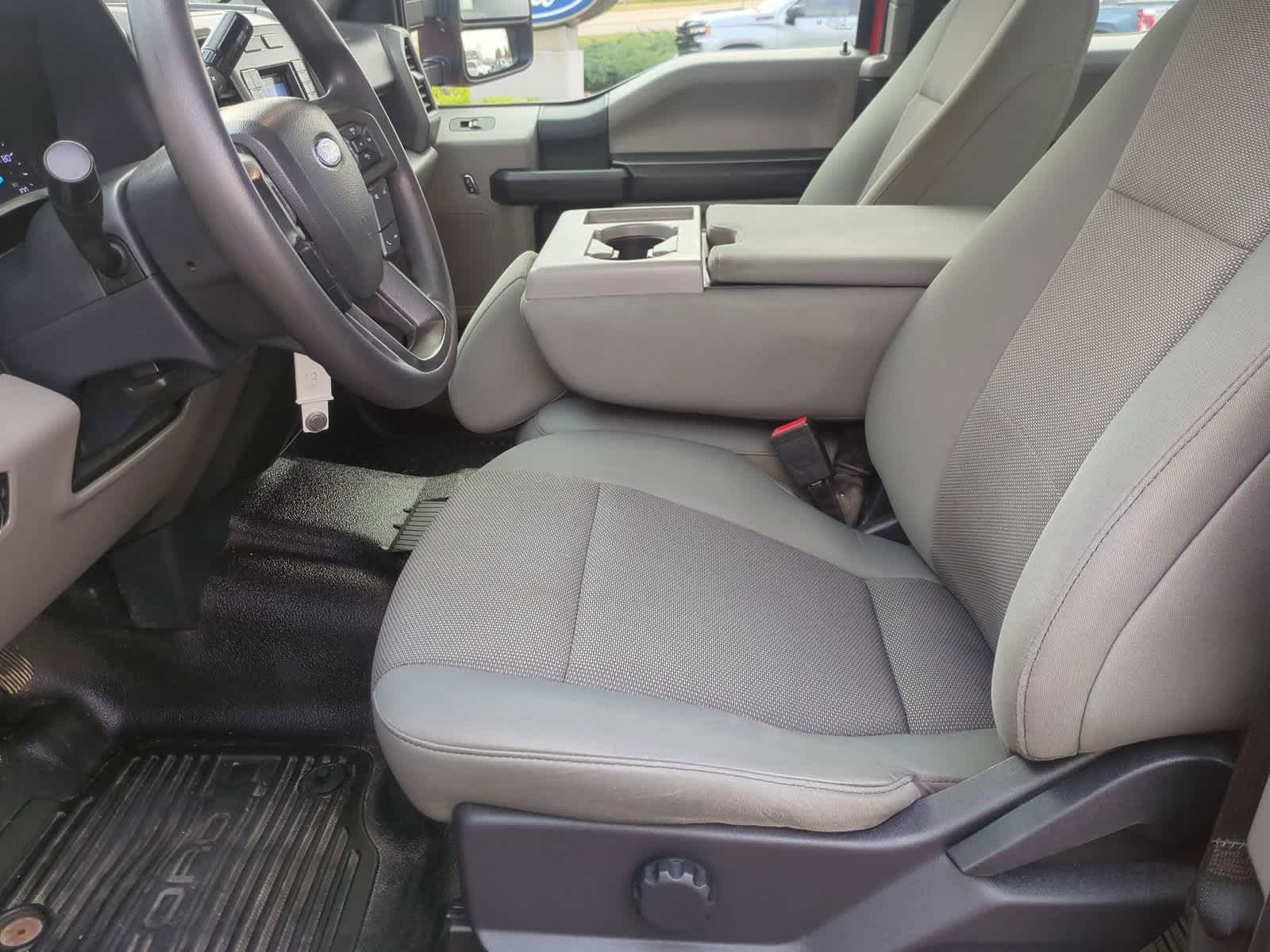 Thumbnail: 2022 Ford Econoline - 16