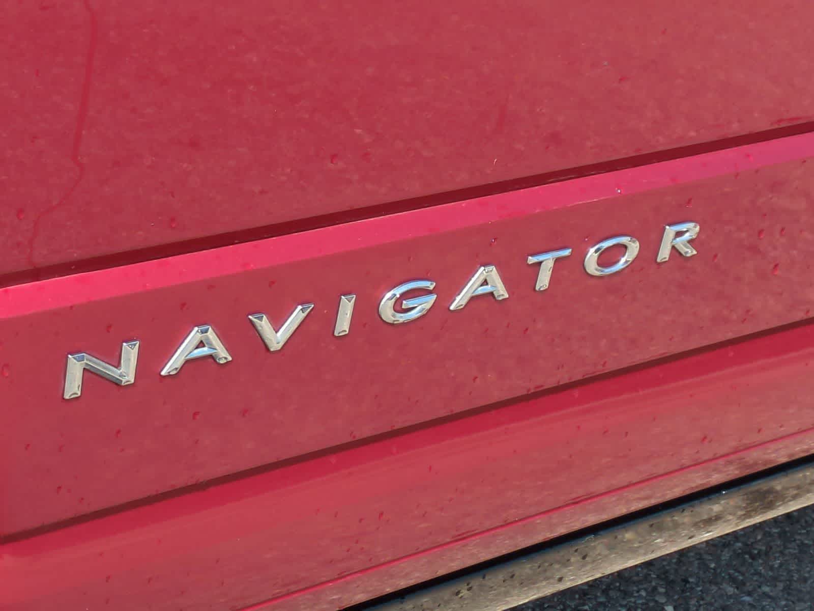 Thumbnail: 2016 Lincoln Navigator - 13