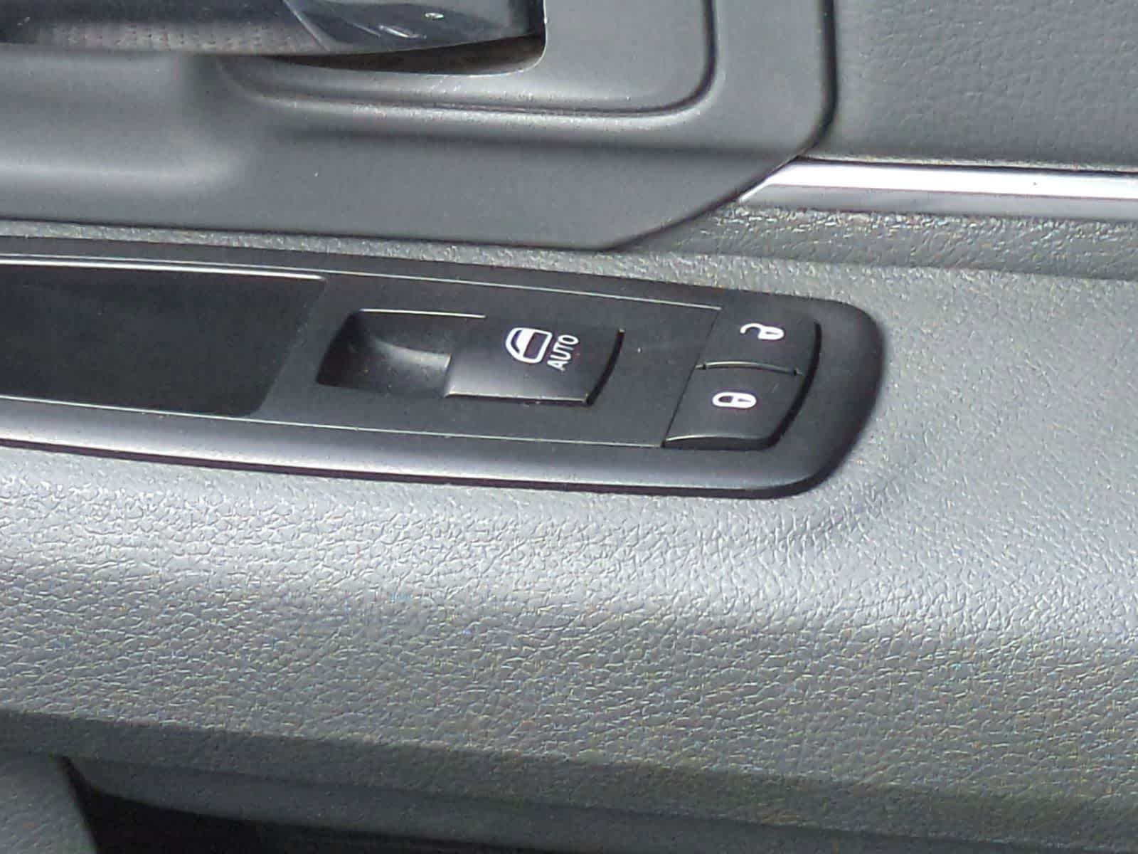 Thumbnail: 2014 RAM 2500 - 28