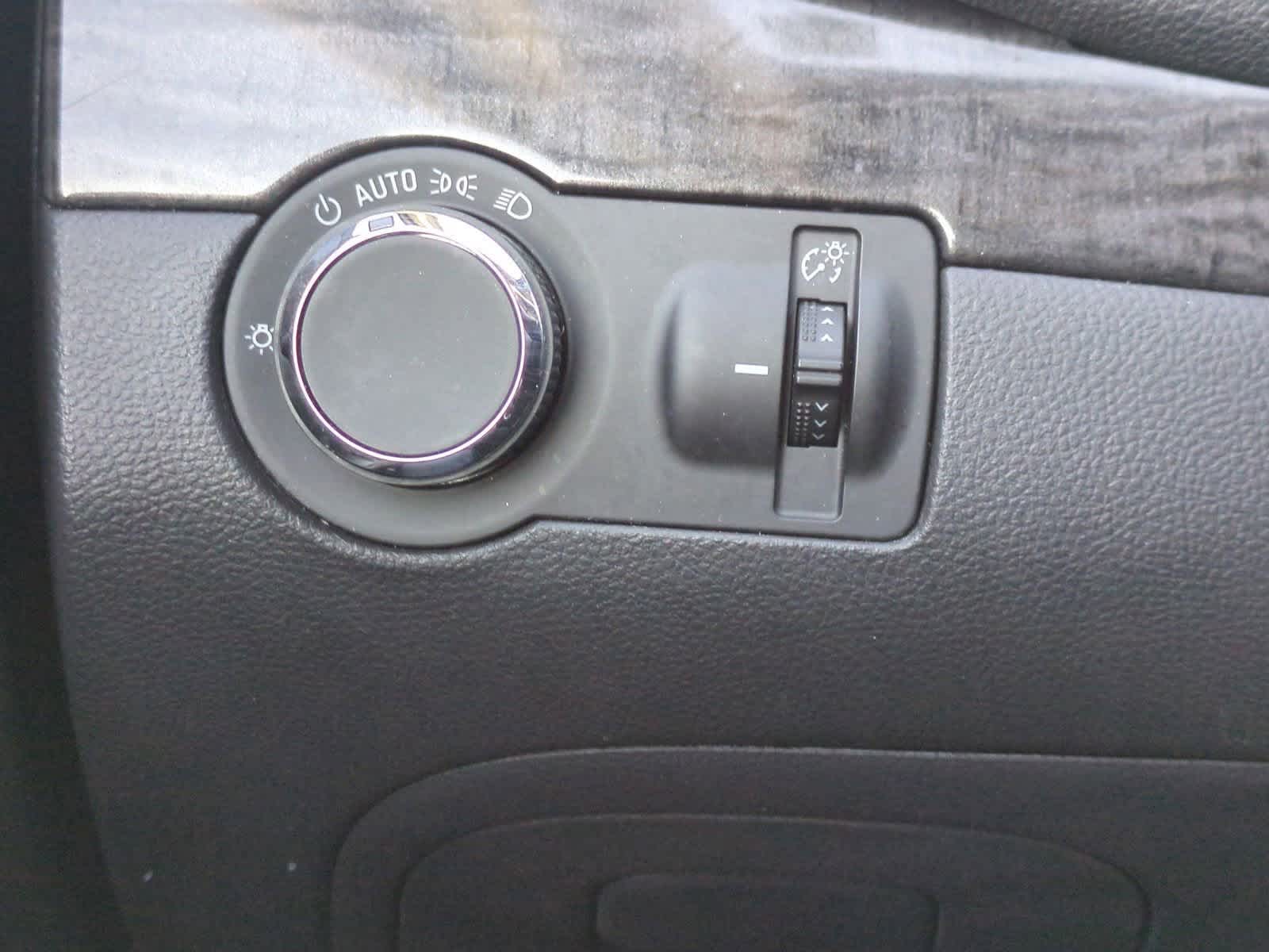 Thumbnail: 2014 Buick Encore - 28