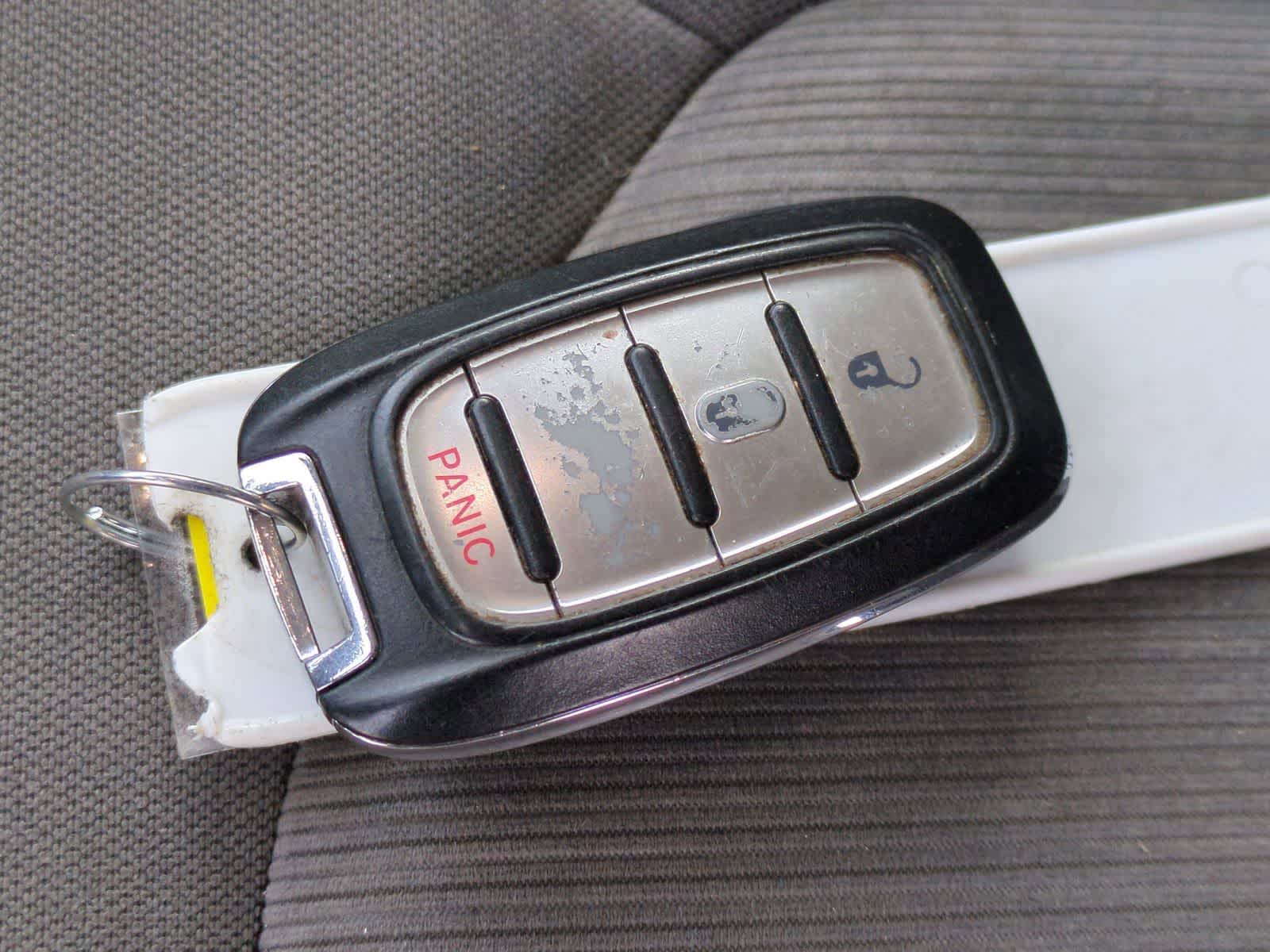 Thumbnail: 2017 Chrysler Pacifica - 34