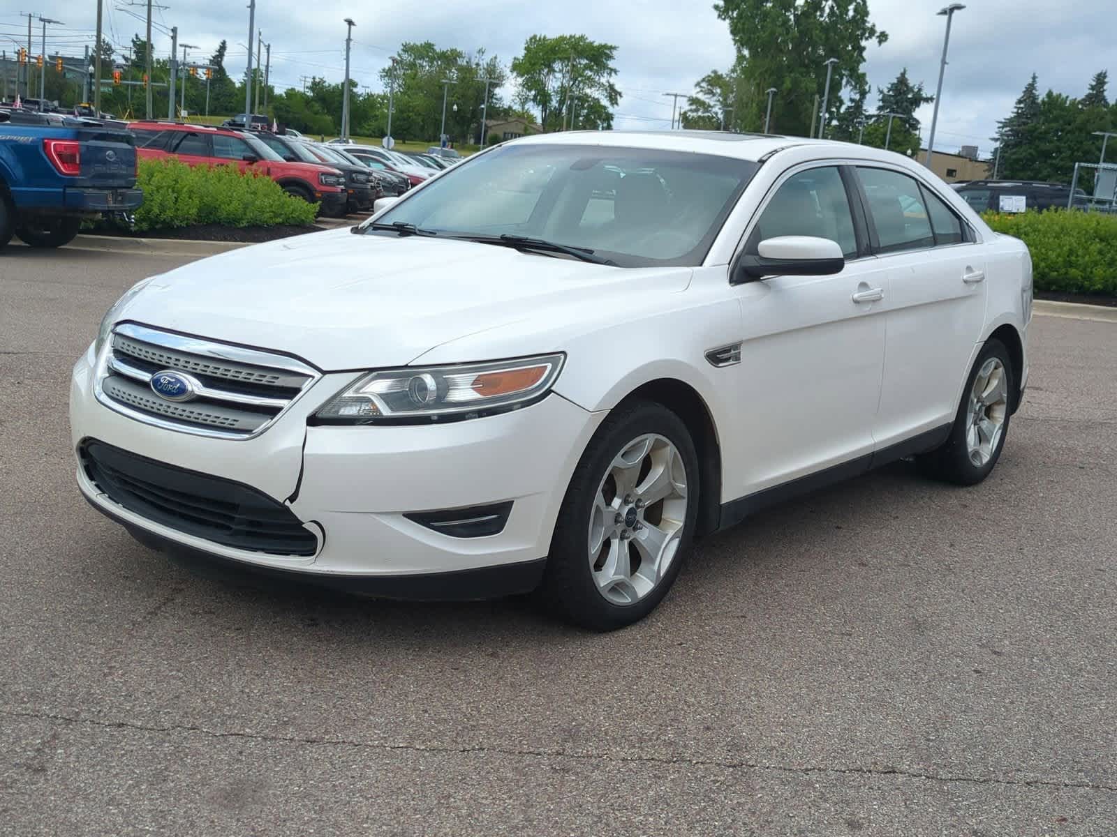 Thumbnail: 2012 Ford Taurus - 4