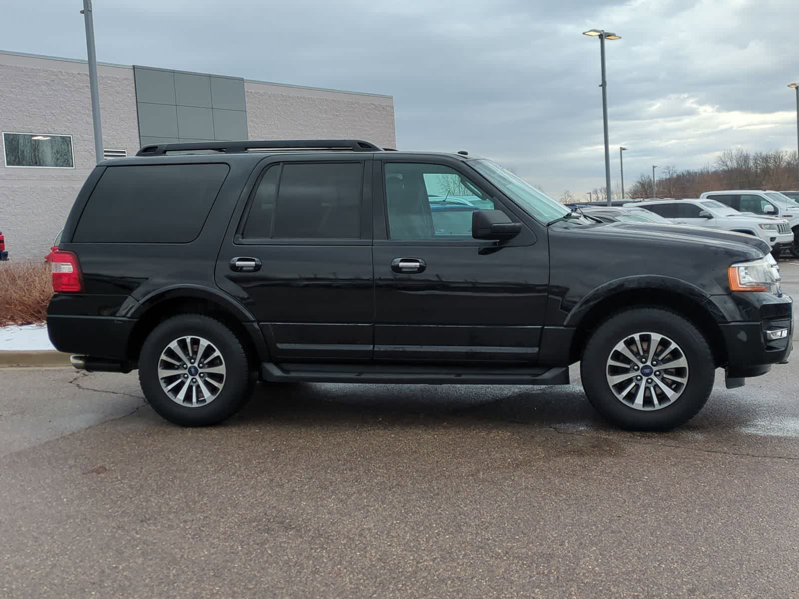 Thumbnail: 2017 Ford Expedition - 9