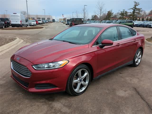 2016 Ford Fusion S 9