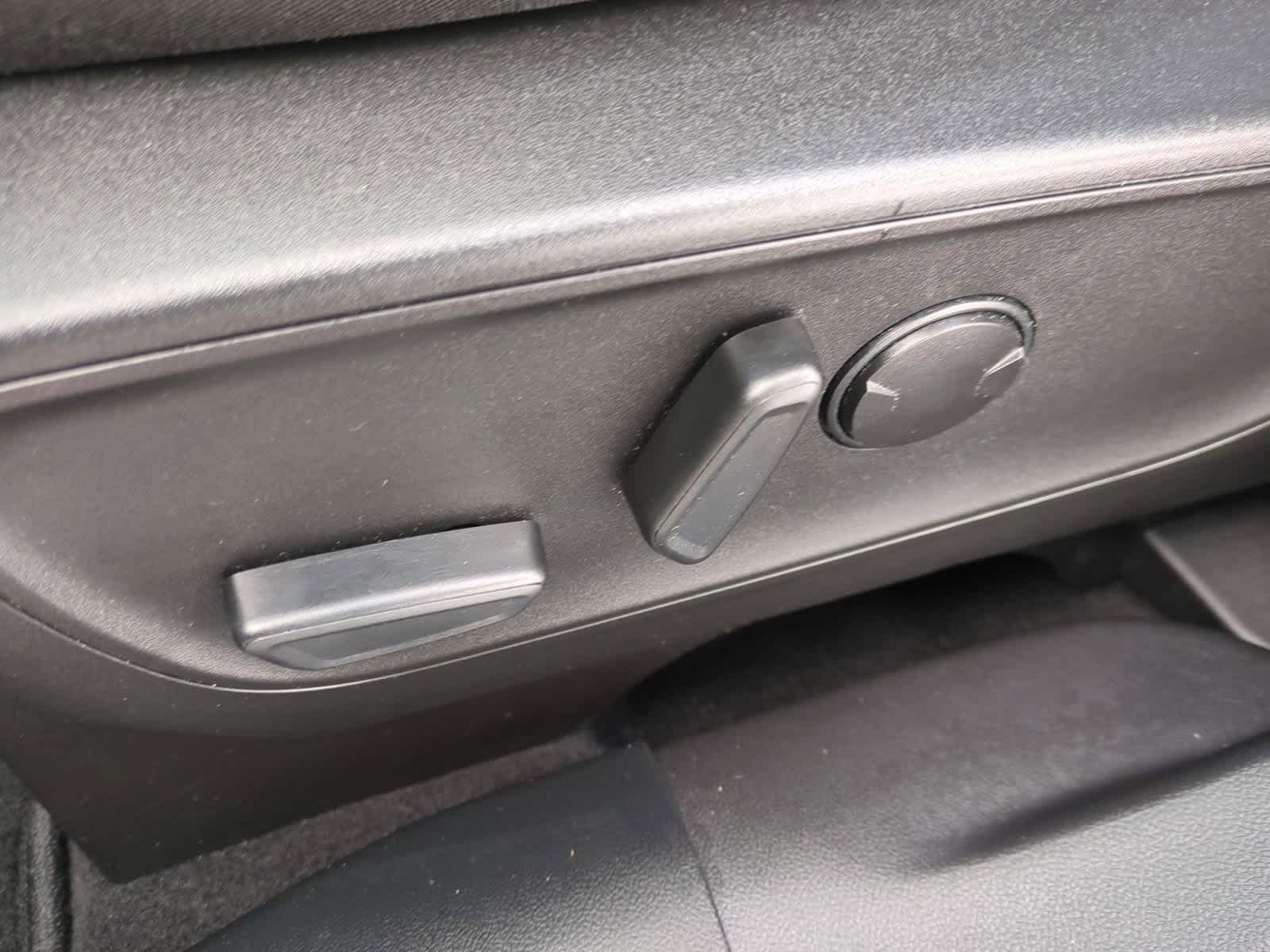 Thumbnail: 2023 Ford Escape - 17