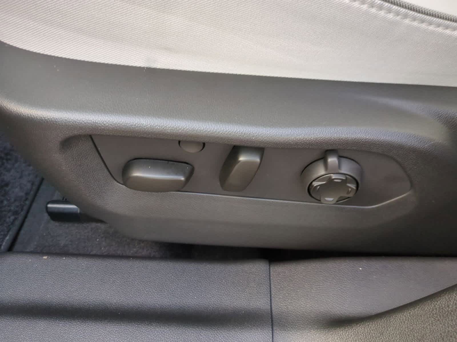 Thumbnail: 2025 Buick Envision - 17