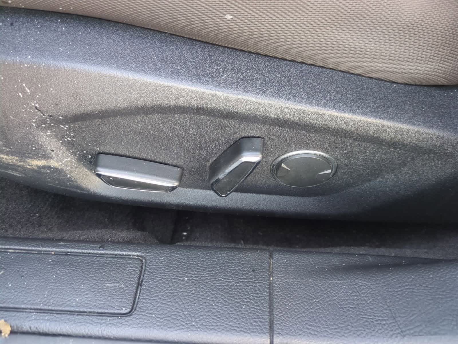 Thumbnail: 2020 Ford Fusion - 17