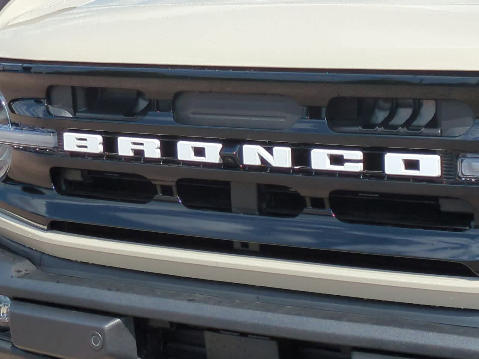 Thumbnail: 2025 Ford Bronco - 12