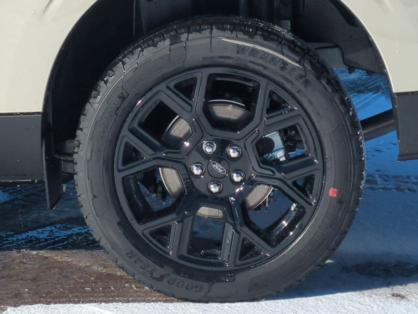 Thumbnail: 2025 Ford Maverick - 14