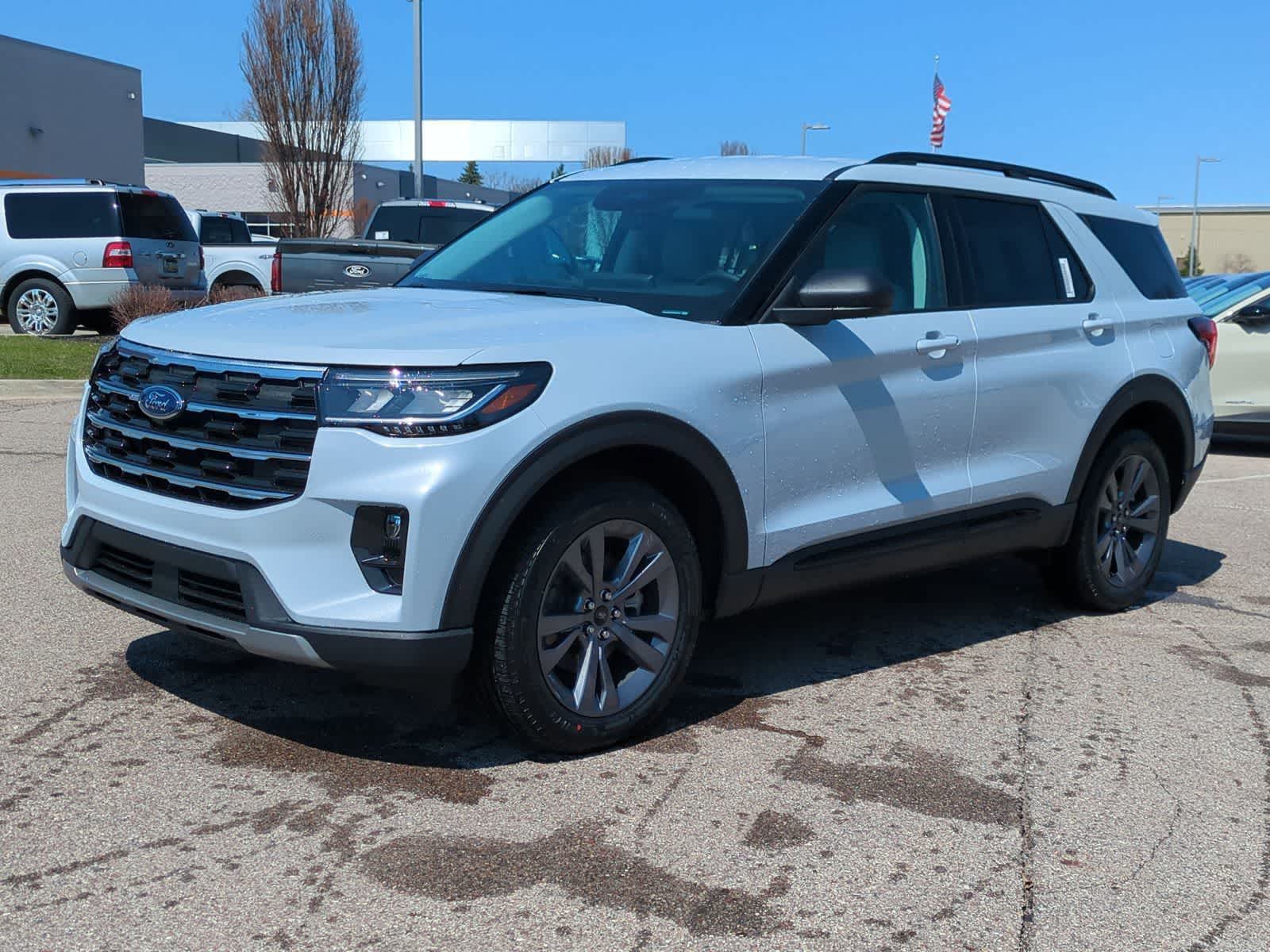 Thumbnail: 2026 Ford Explorer - 4