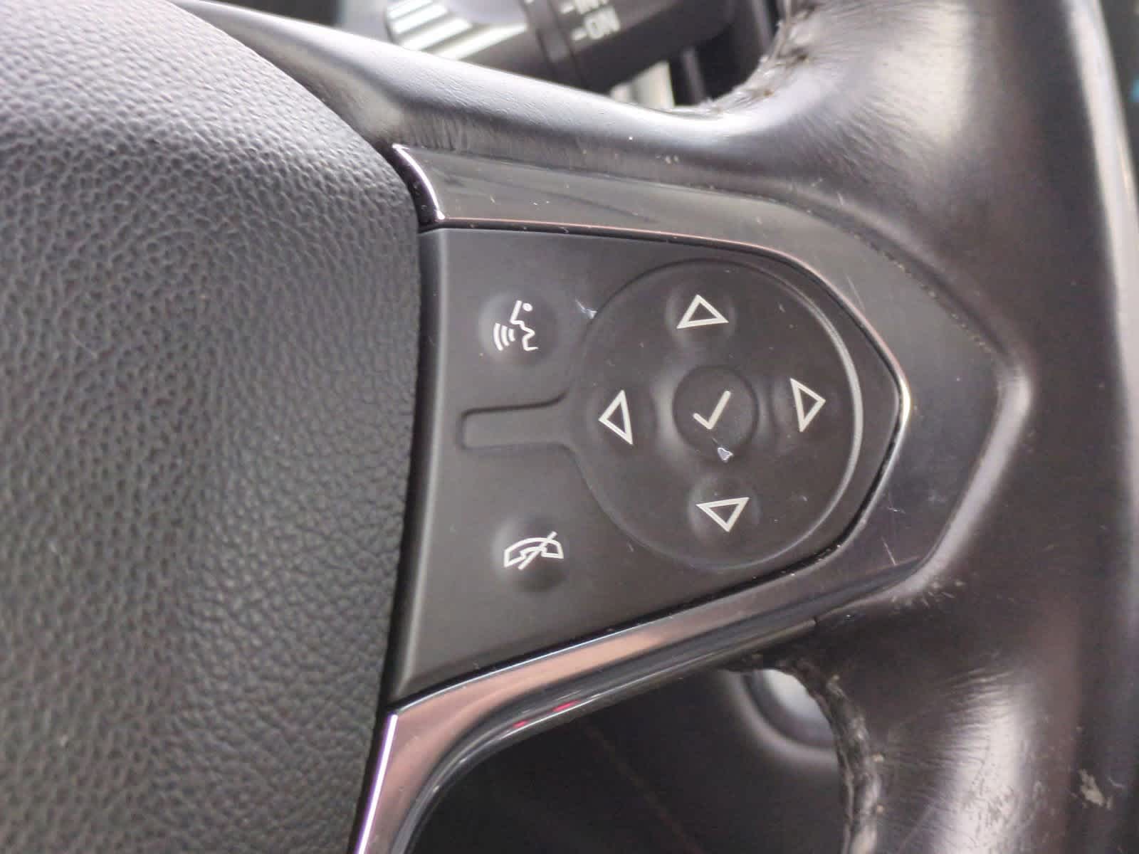 Thumbnail: 2018 Chevrolet Traverse - 26