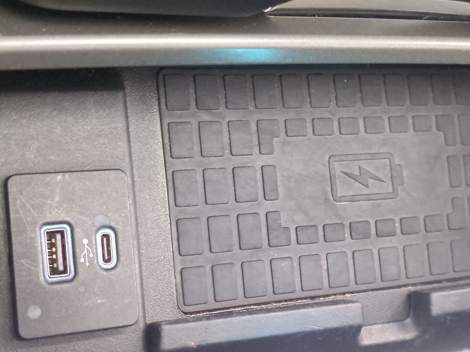 Thumbnail: 2021 Ford Expedition - 32