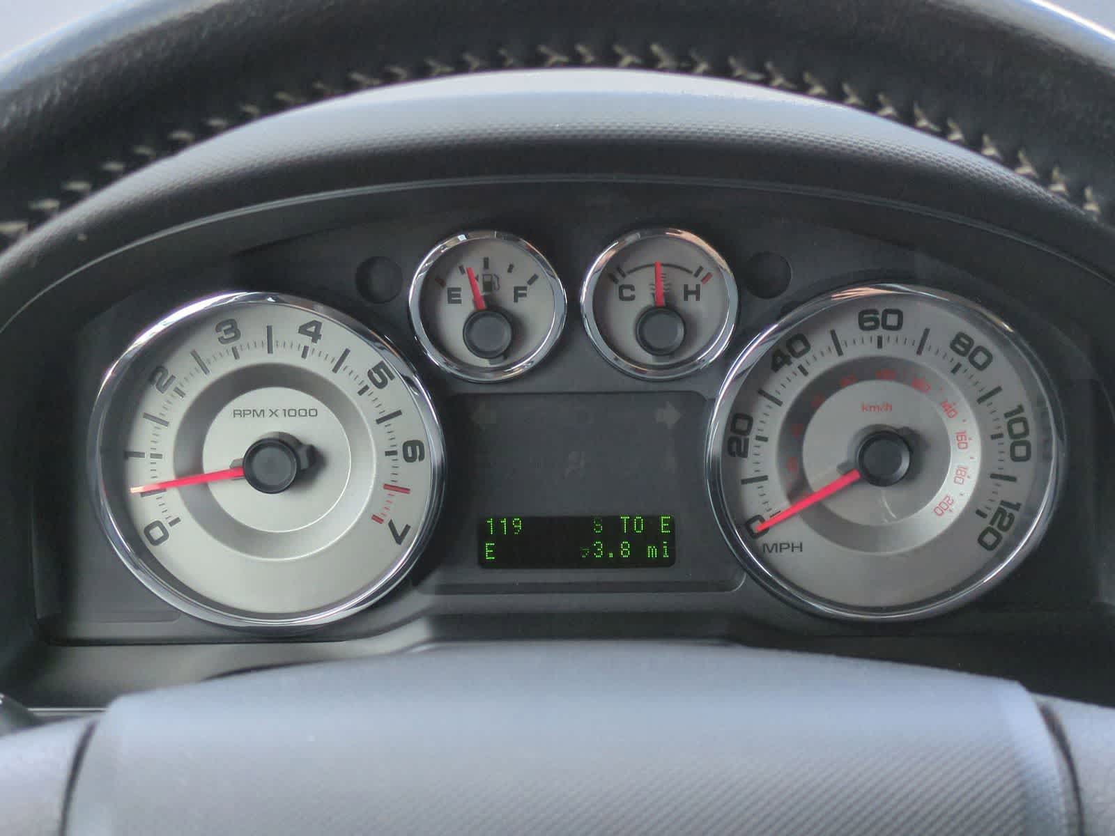 Thumbnail: 2010 Ford Edge - 32