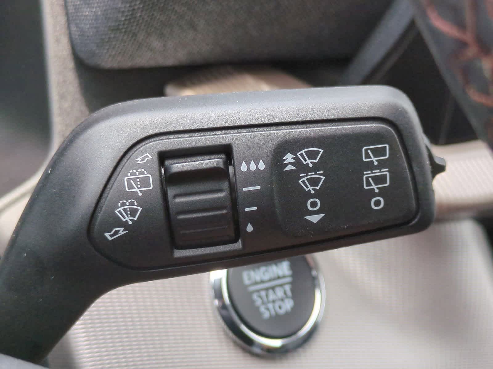 2025 Ford Explorer Active 25