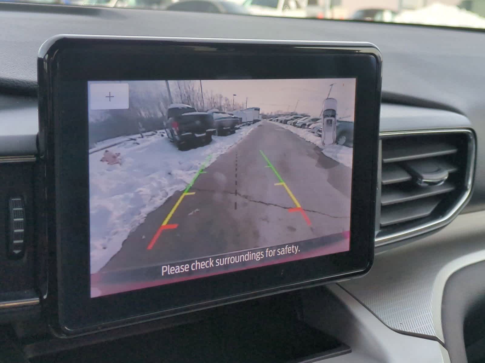 Thumbnail: 2021 Ford Explorer - 30