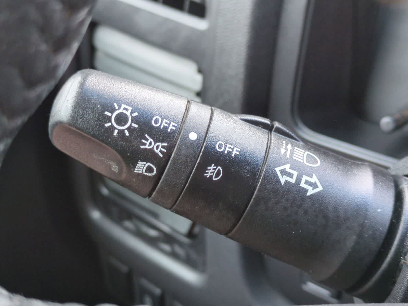 Thumbnail: 2011 Nissan Titan - 26