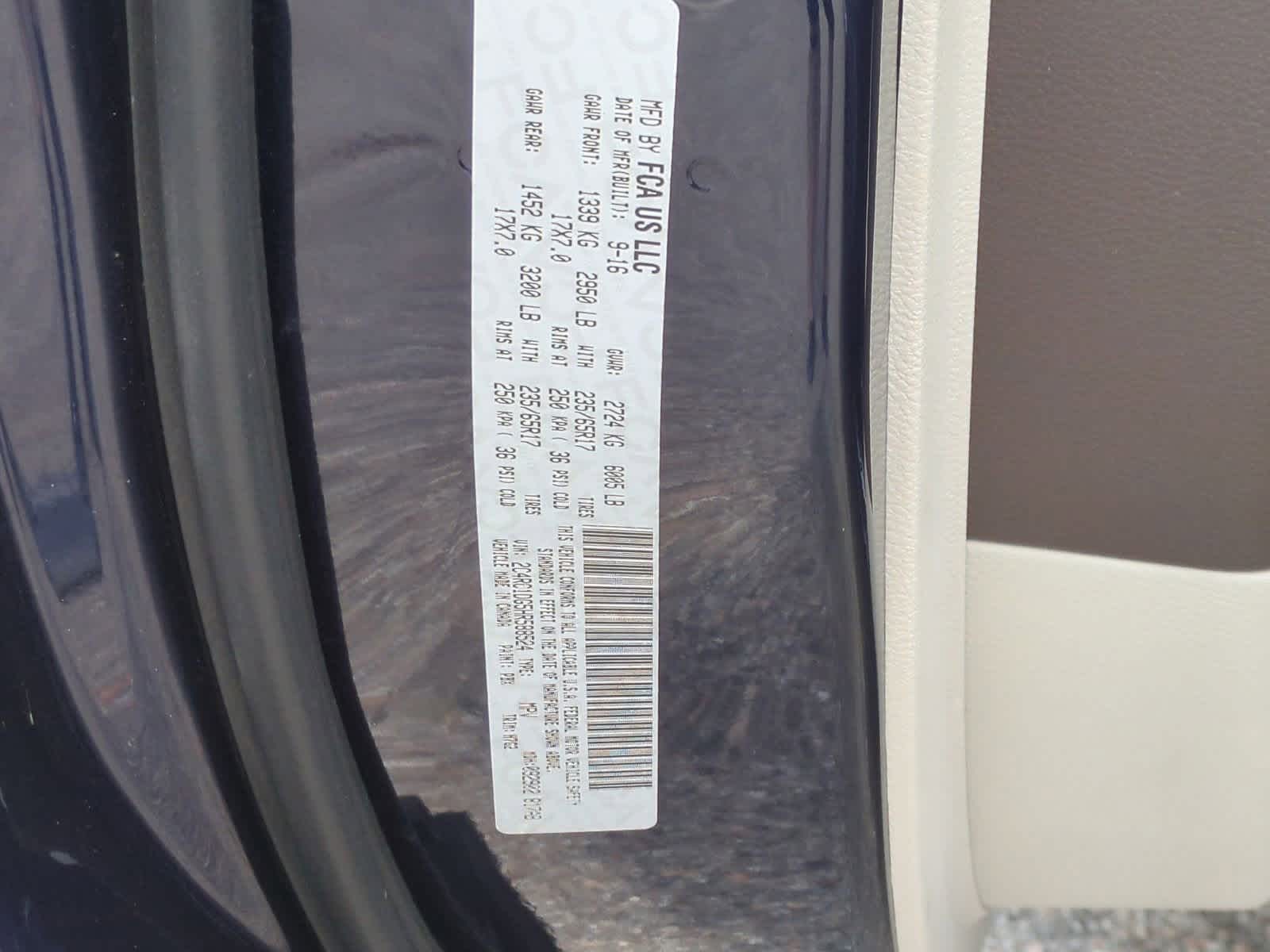 2017 Chrysler Pacifica Touring 34