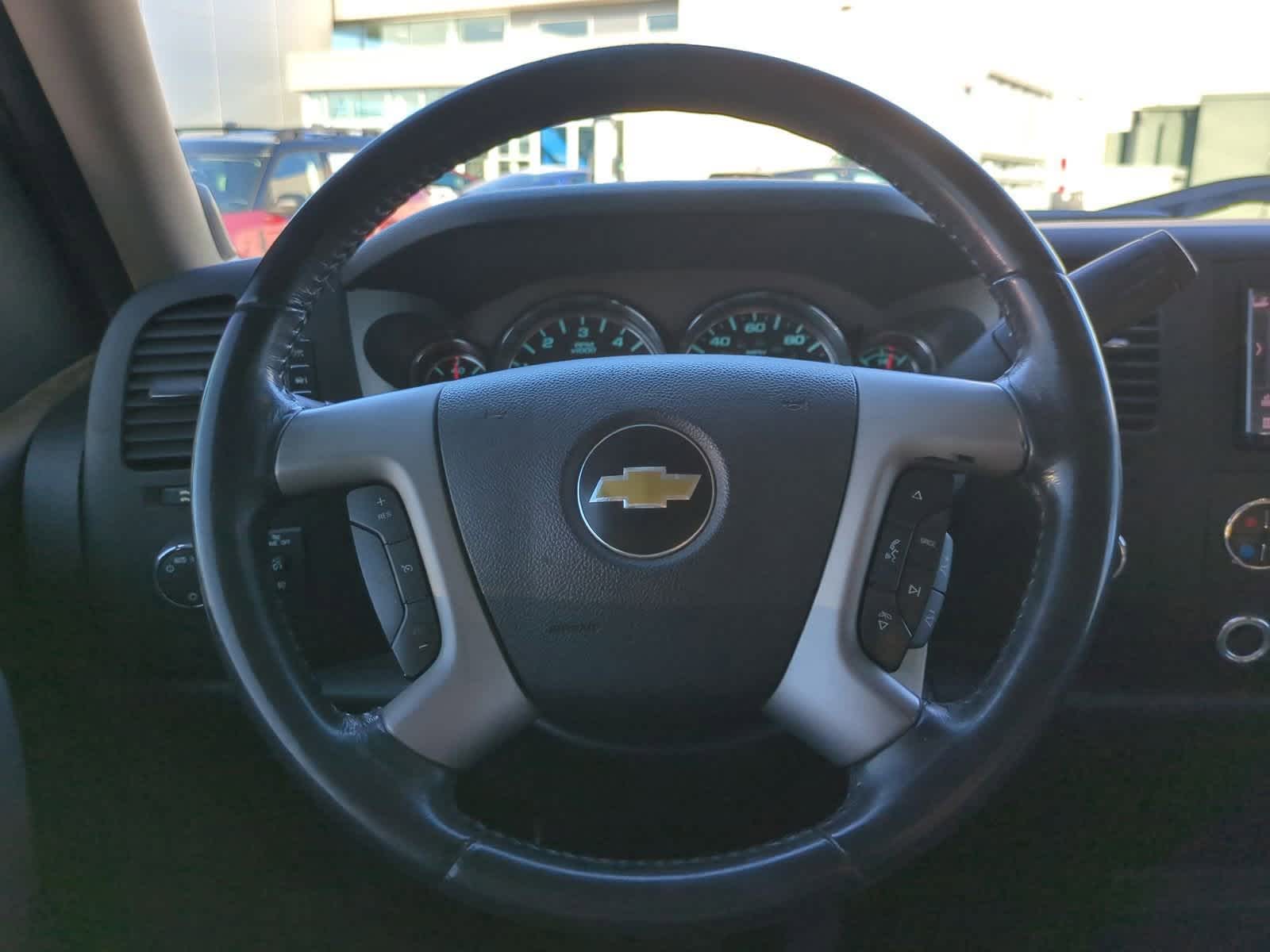 Thumbnail: 2011 Chevrolet Silverado 1500 - 22