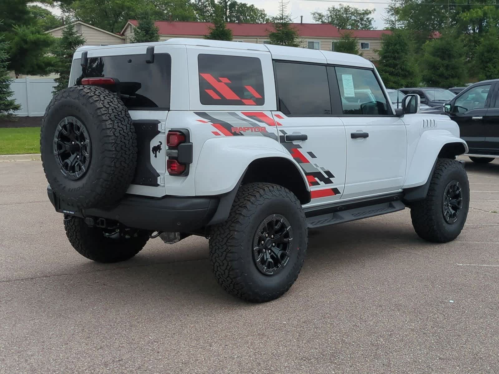 Thumbnail: 2025 Ford Bronco - 8