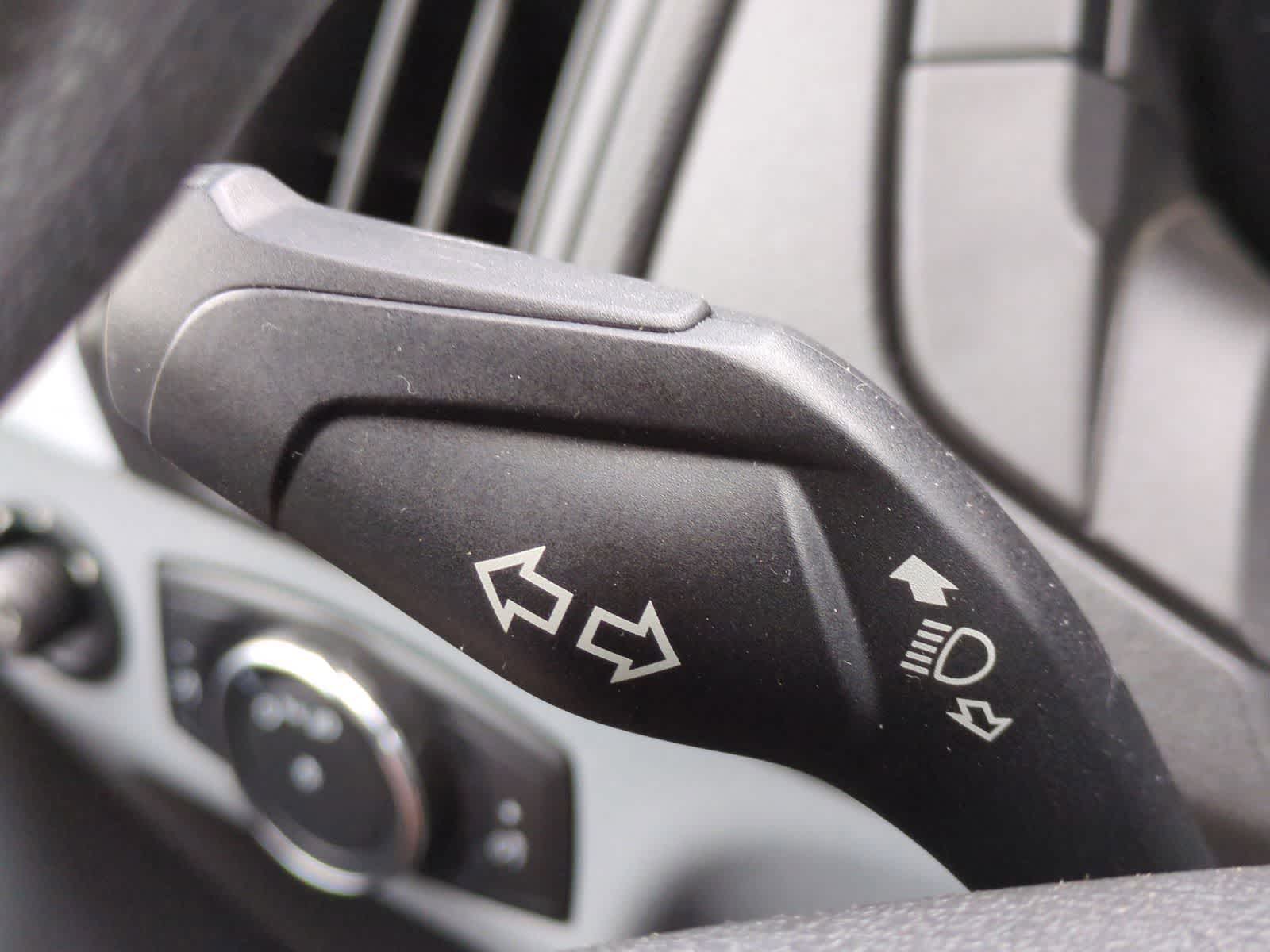 Thumbnail: 2018 Ford Transit Series - 23