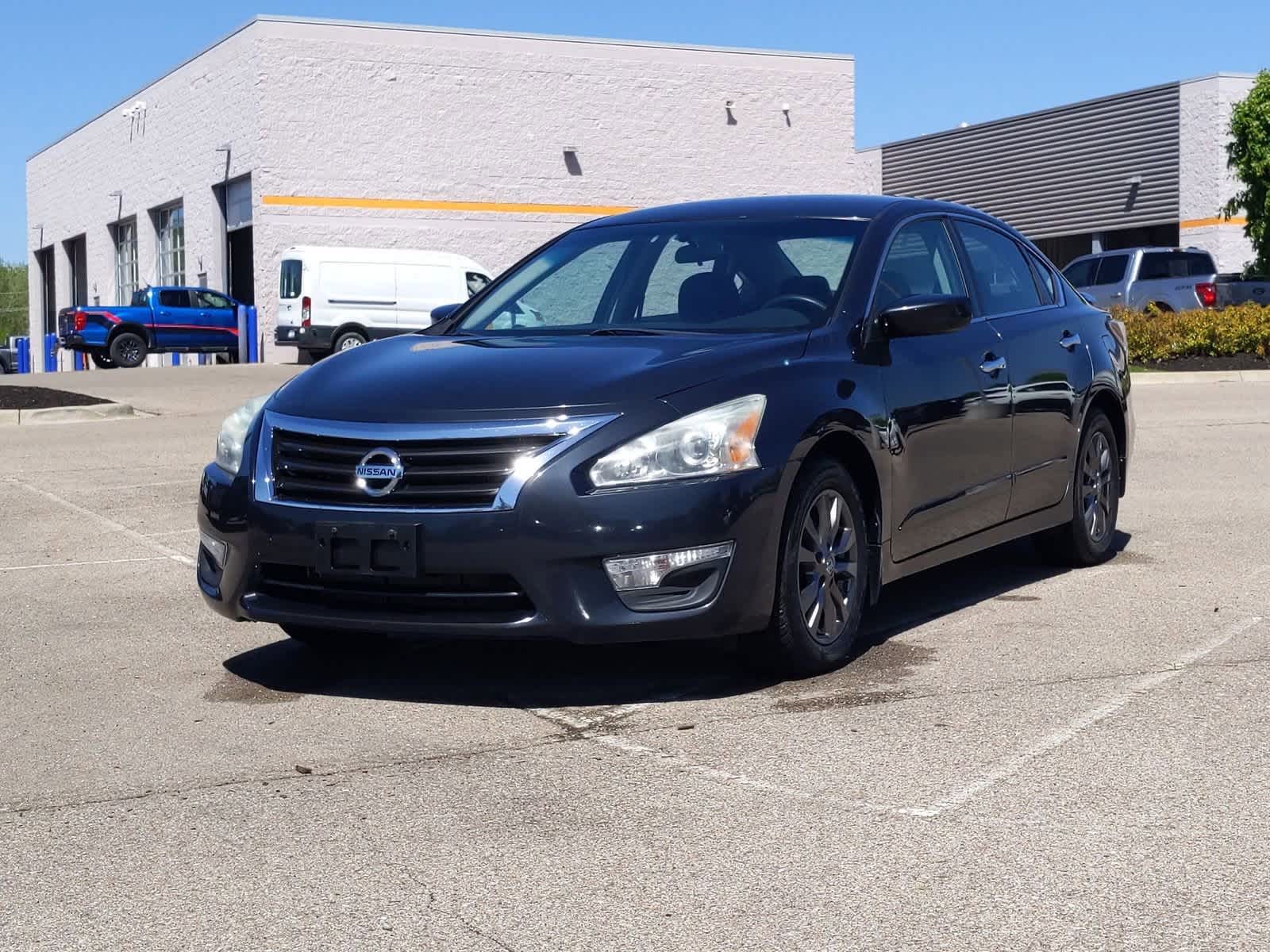 Thumbnail: 2015 Nissan Altima - 4