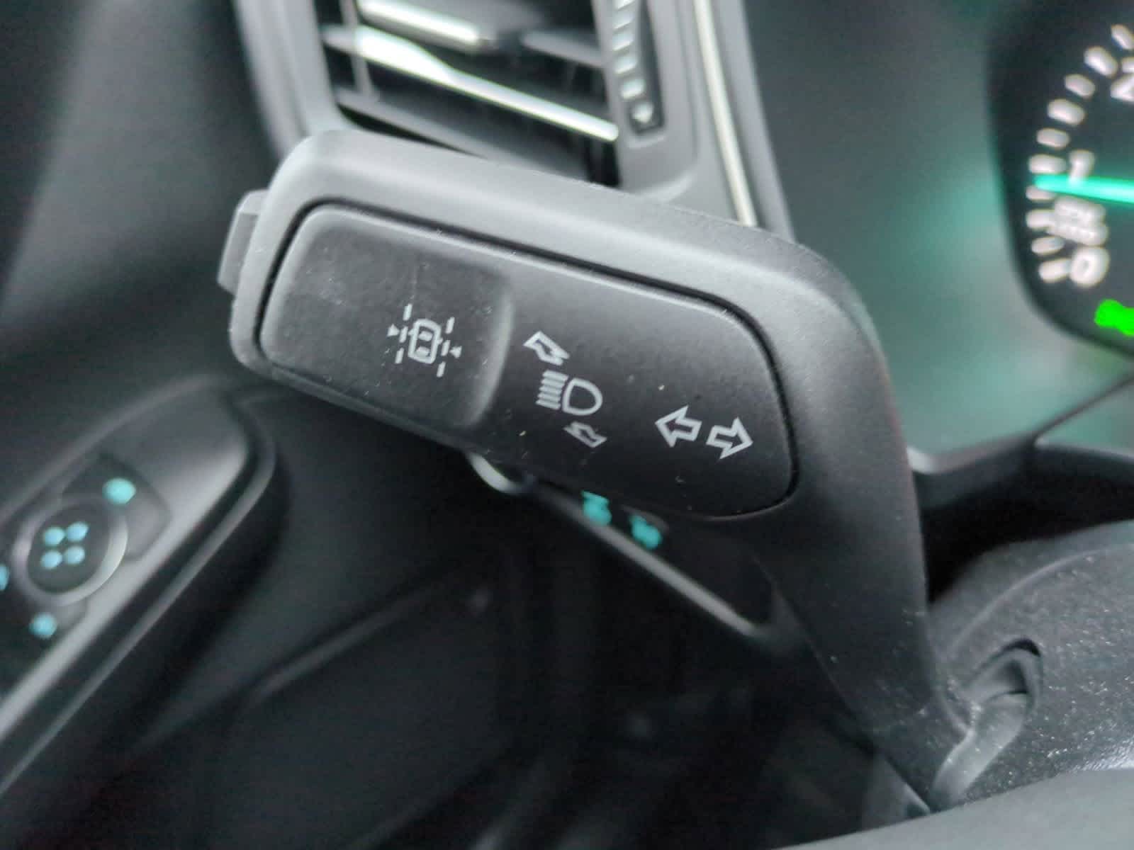 Thumbnail: 2022 Ford Escape - 26