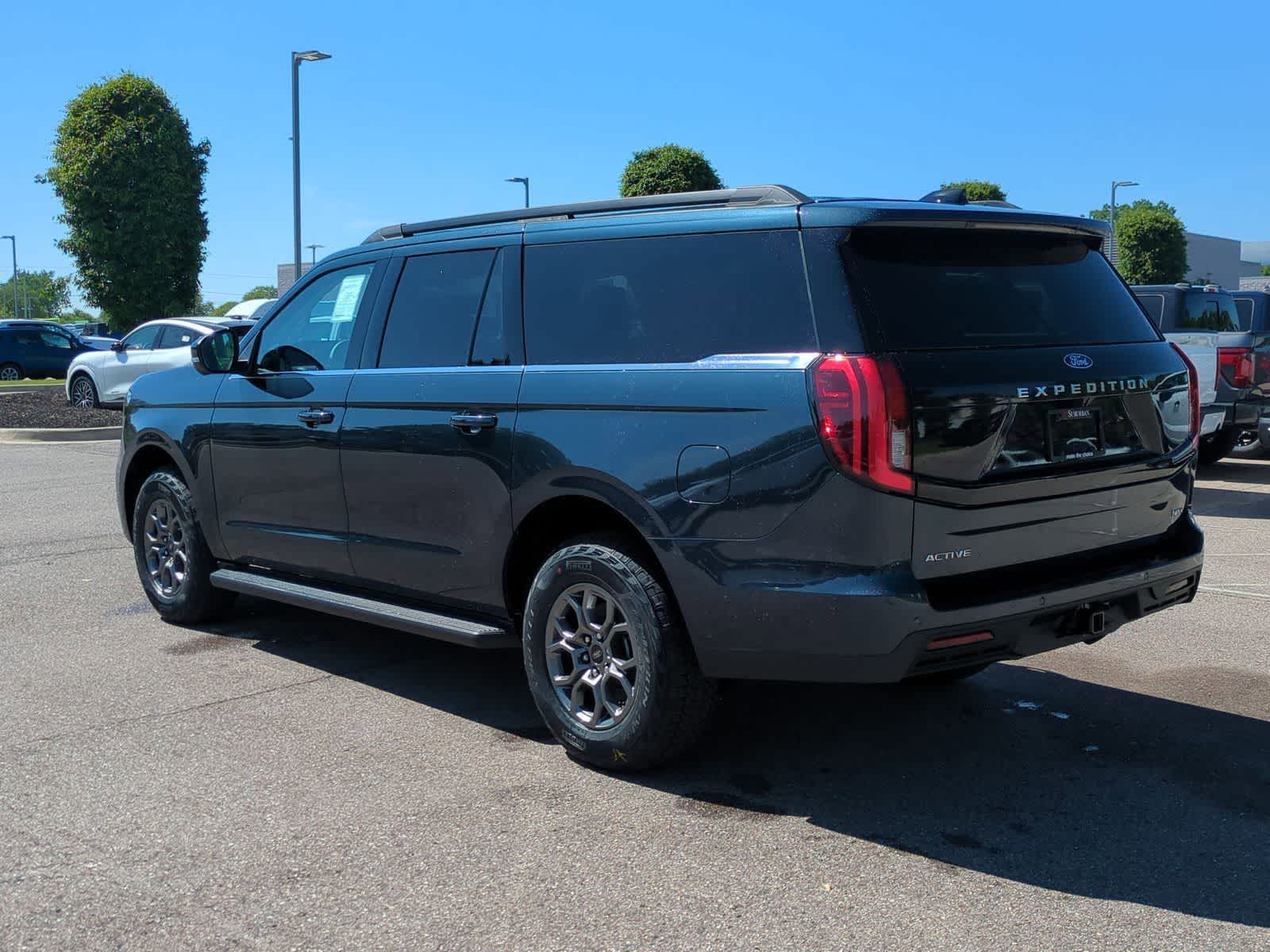 Thumbnail: 2026 Ford Expedition MAX - 6