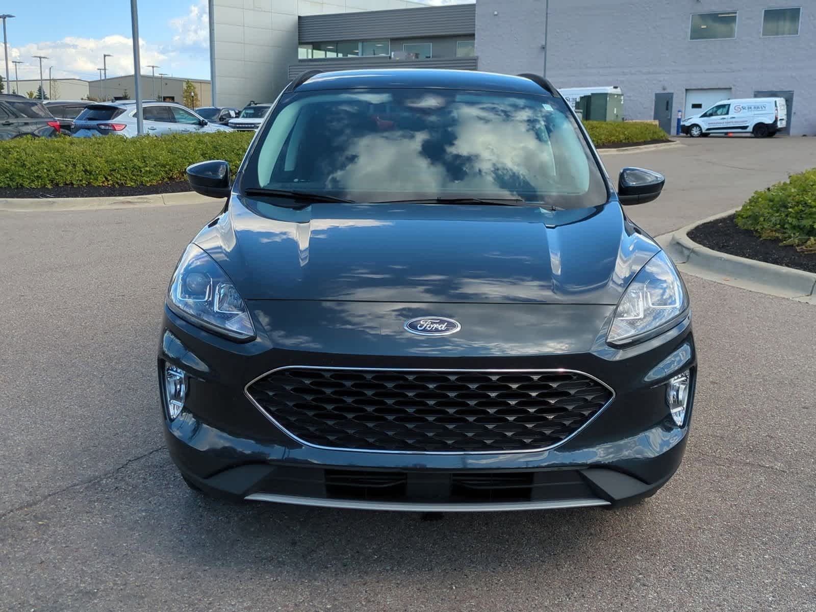 Thumbnail: 2022 Ford Escape - 3
