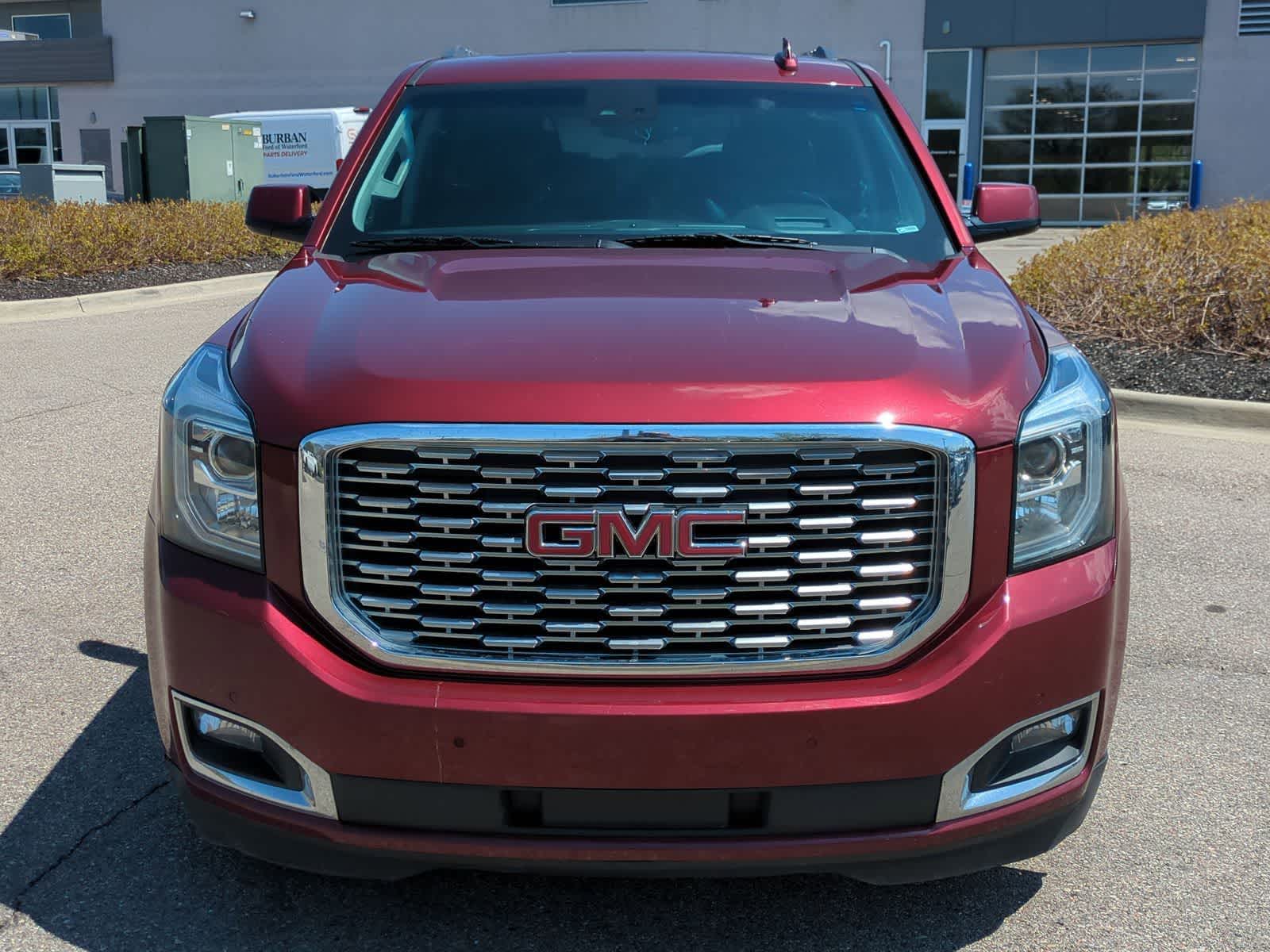 Thumbnail: 2019 GMC Yukon XL - 3